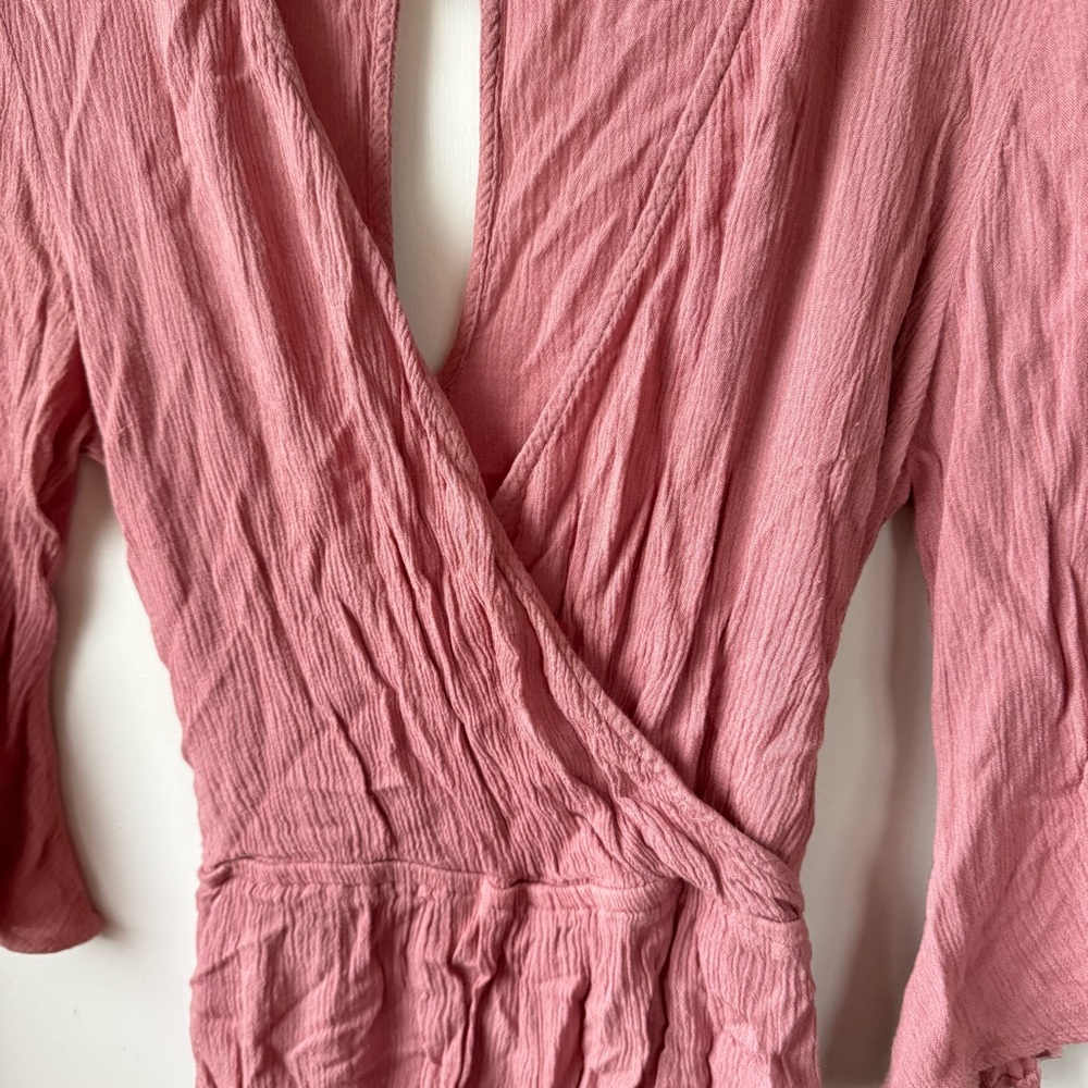 Pink long sleeve romper size xs Charlotte Russe - Picture 2 of 5